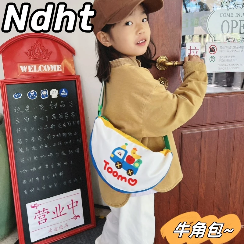 Ndht新款牛角包可爱卡通斜挎包高级感男女单肩斜挎小包百搭腋下包