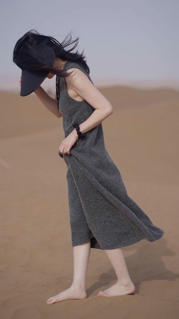 悦悦专属●时尚羊-毛无袖显瘦长款背心连衣裙S9112