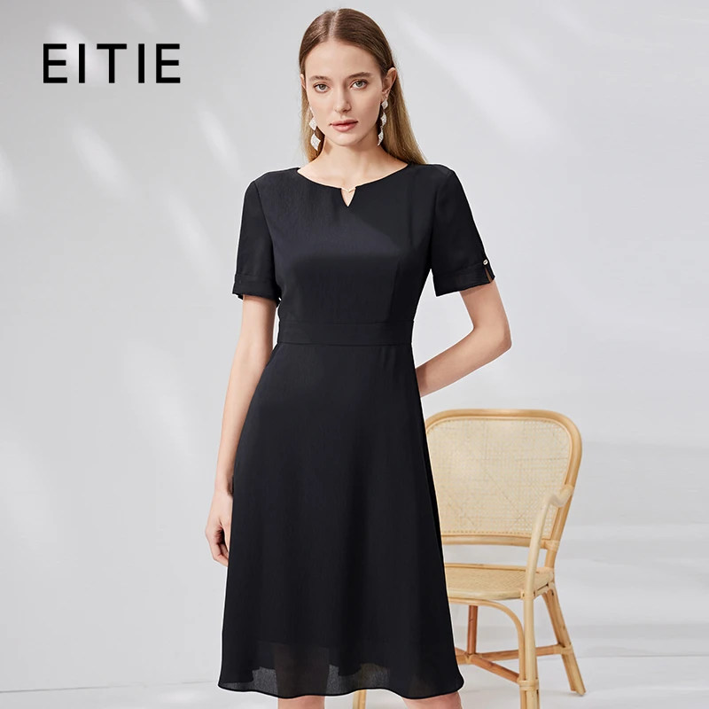 EITIE爱特爱简约高级感黑色收腰女士时尚气质连衣裙B2307170
