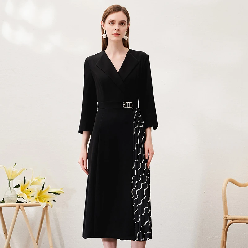 EITIE爱特爱春新款精致V领七分袖收腰连衣裙6907601