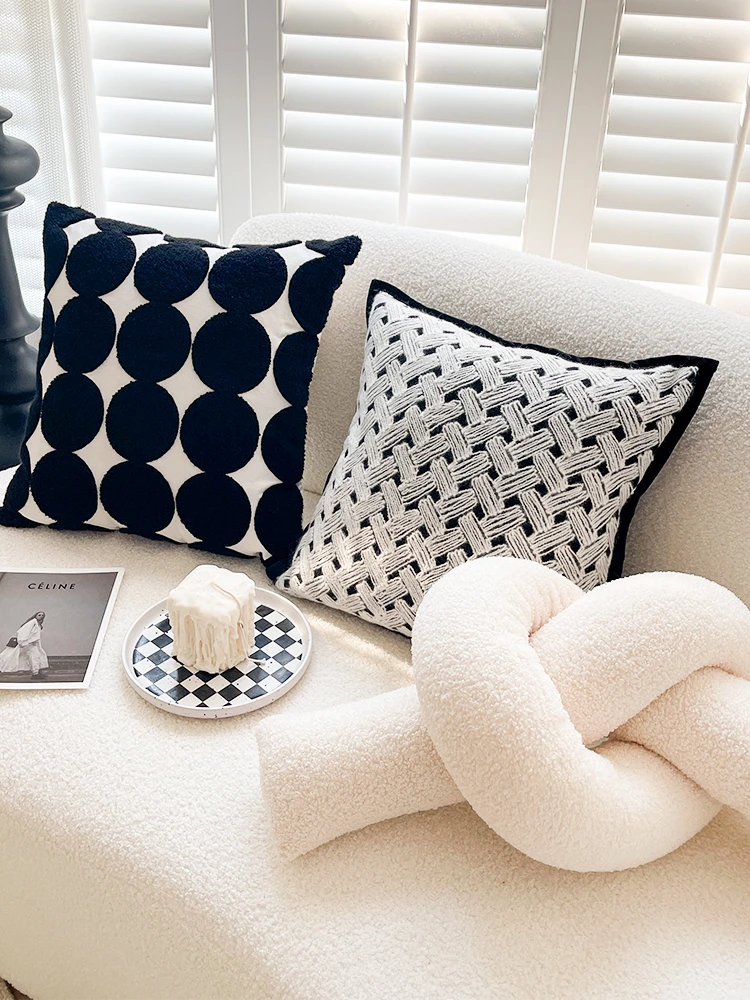 奶油色ins风艺术扭扭条沙发简约靠垫靠背样板间靠枕简约套不含芯