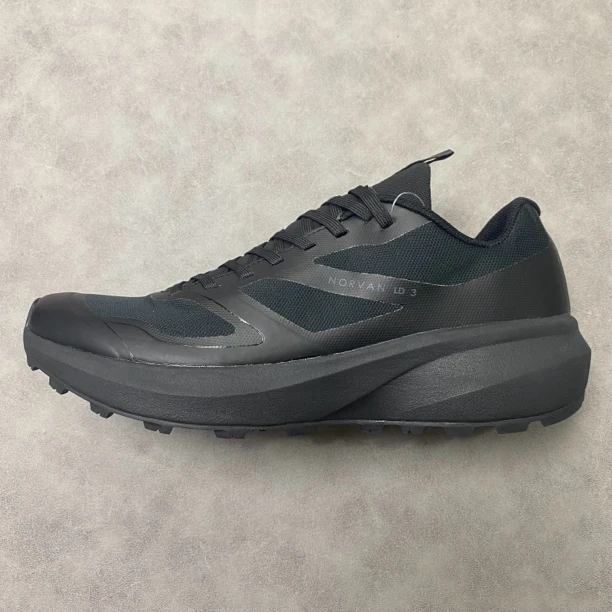 LD3男士户外防水低帮耐磨登山徒步鞋百搭休闲通勤轻便涉水鞋