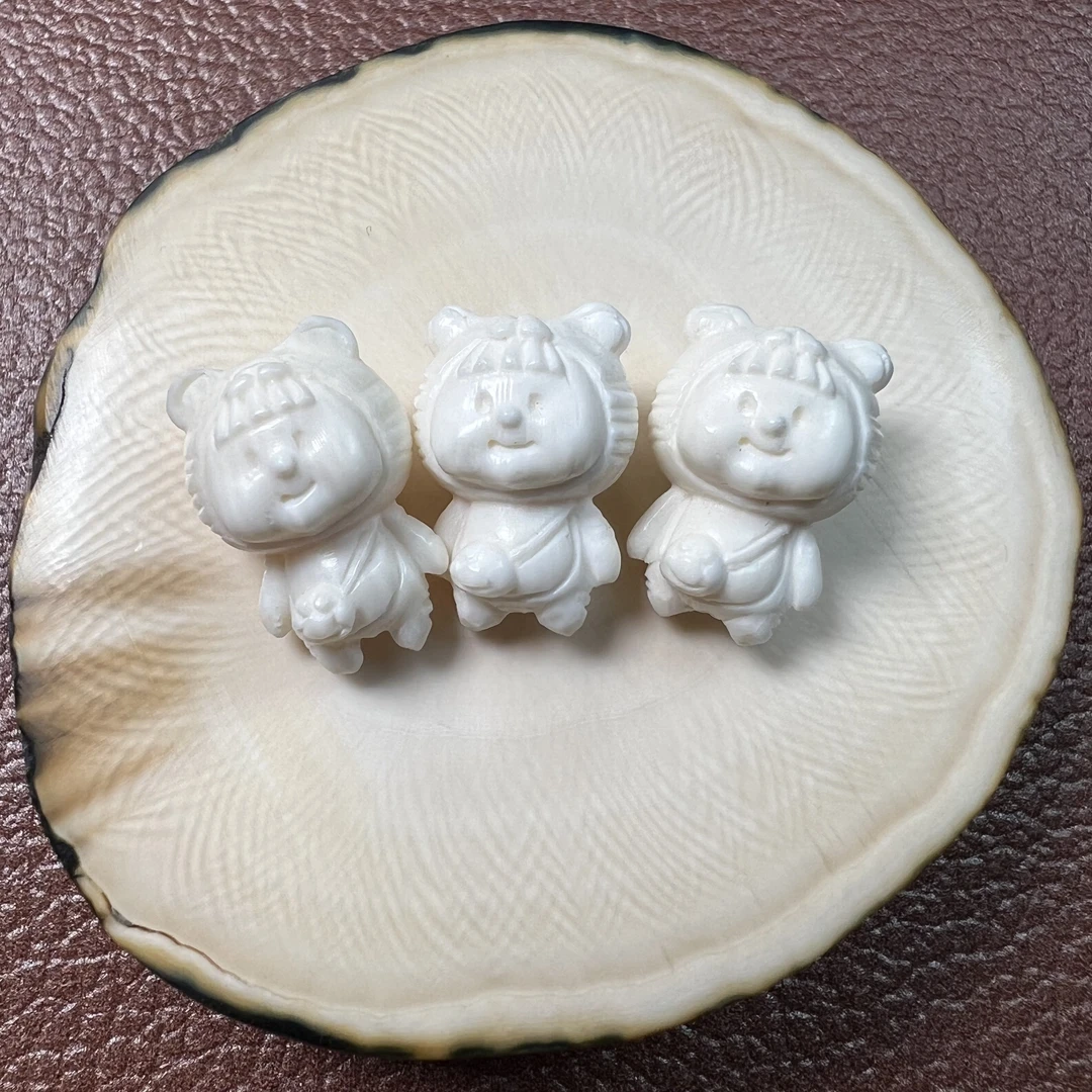 【P00160】猛犸牙17*11mm卡通雕刻配件 随机发货1件