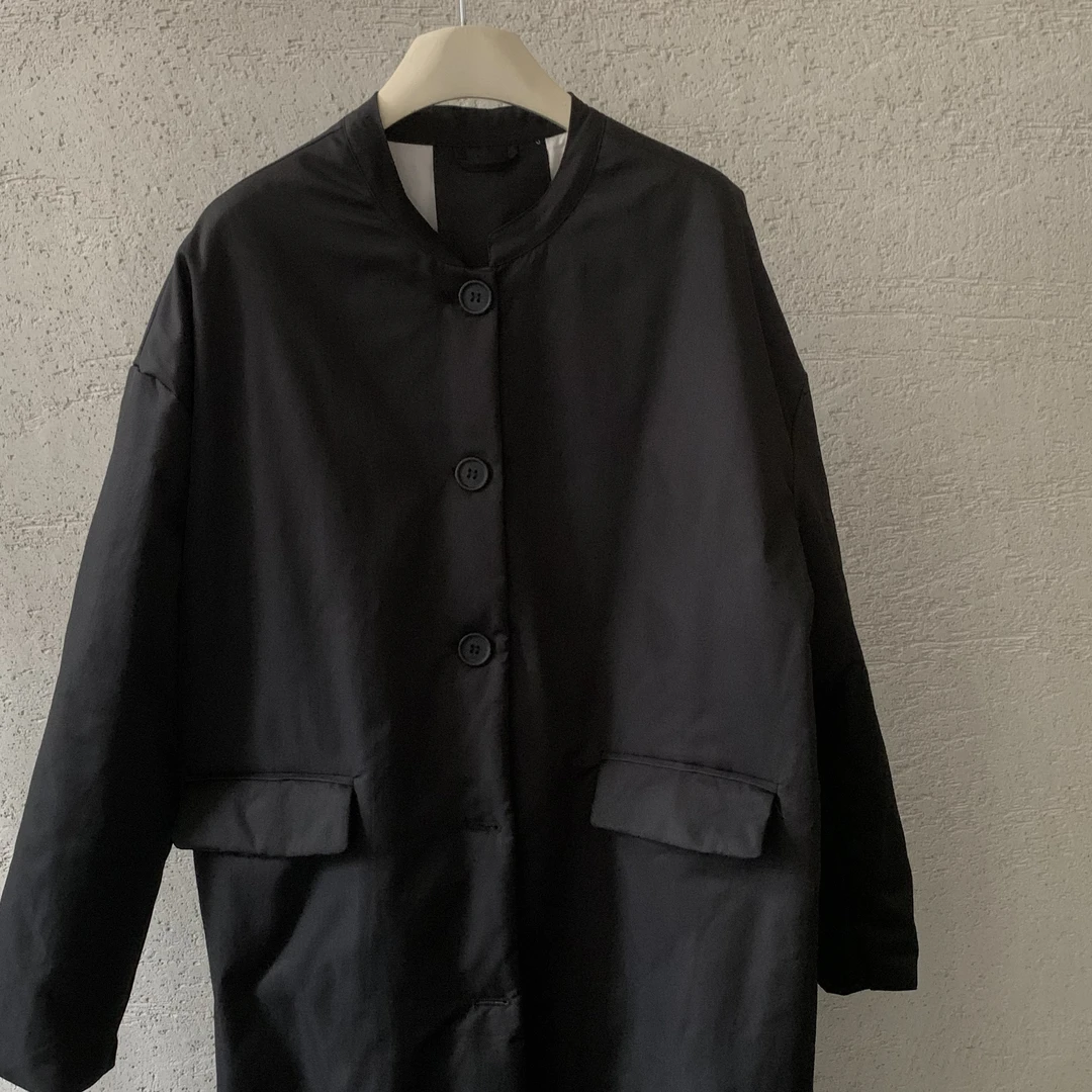 【 雨•美 推荐 】7182黑色圆领多扣长款外套