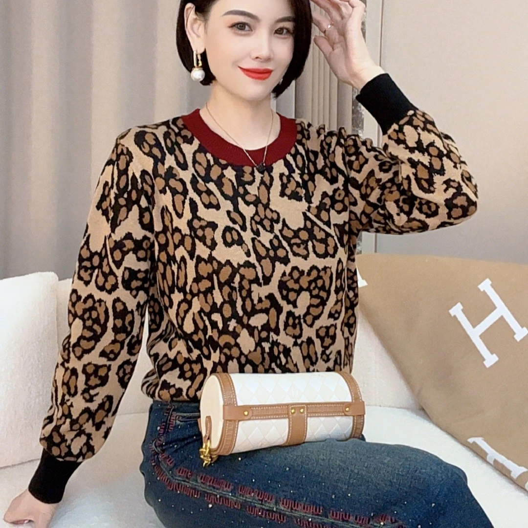 【权燕】134# 时尚圆领豹纹针织衫 2024秋季洋气长袖套头针织上衣