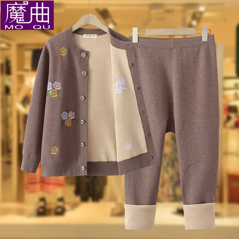 中老年人保暖内衣套装女奶奶冬装加肥加大妈妈洋气毛衣款加绒套装