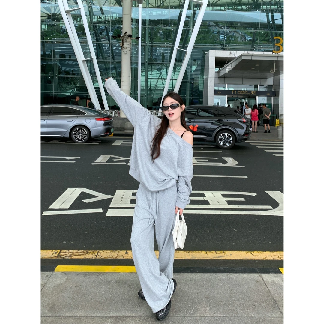 《嫚嫚家》休闲套装女秋季斜肩长袖卫衣显瘦上衣+喇叭裤长裤