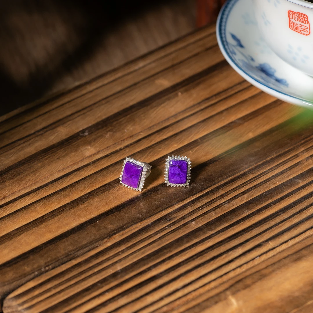 传承18K金满钻舒俱来耳钉/多样性发/发一对/P5892