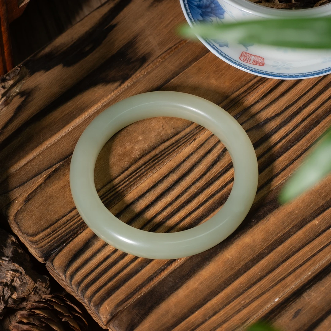 世间臻宝-传承品晴水手镯/60/多样性发/P5618