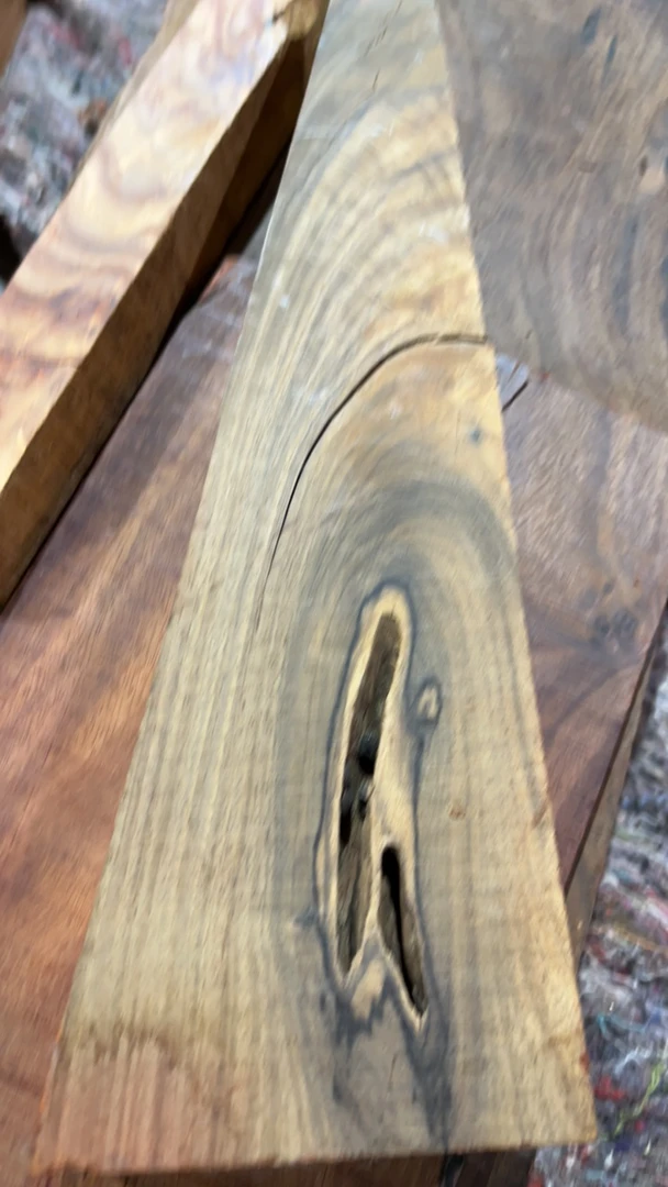 木料，一物一拍，以主播讲解为主