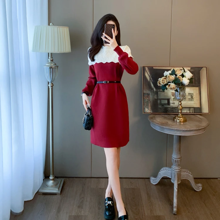 红色打底针织连衣裙2023新款女秋冬高级新年战袍内搭毛衣裙子冬季