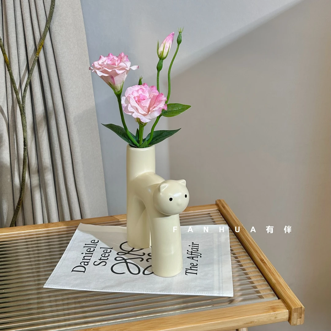 洋桔梗仿真花搭配猫咪陶瓷花瓶ins高颜值摆件桌面餐桌玄关装饰品