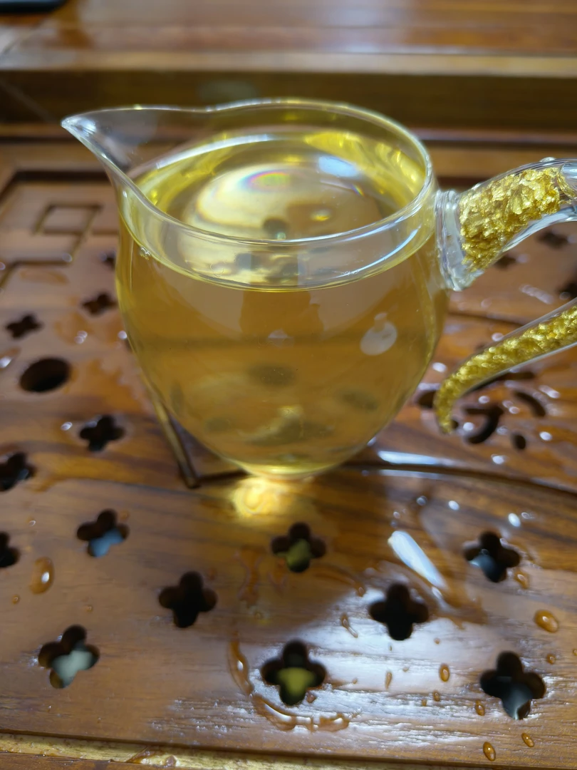 2023秋茶中大老树500克一提