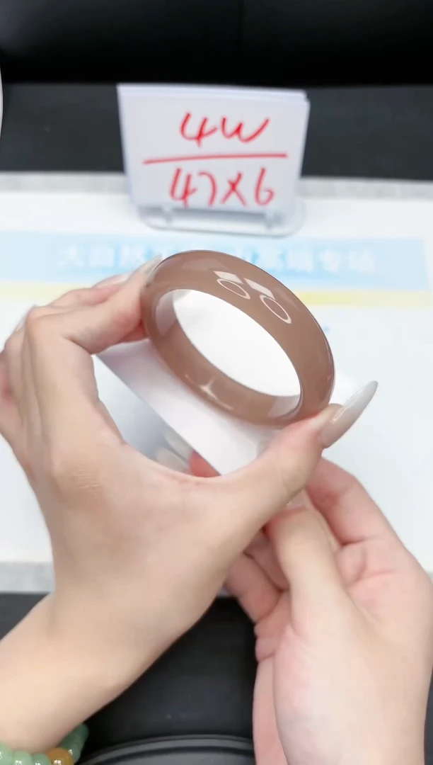 【闪购商品】石英质玉手镯未镶嵌284-56.6