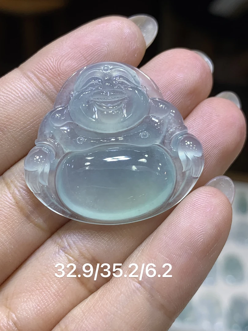 缅甸天然翡翠A货，种好飘花冰佛，起光，老料，无纹裂，带底色绿