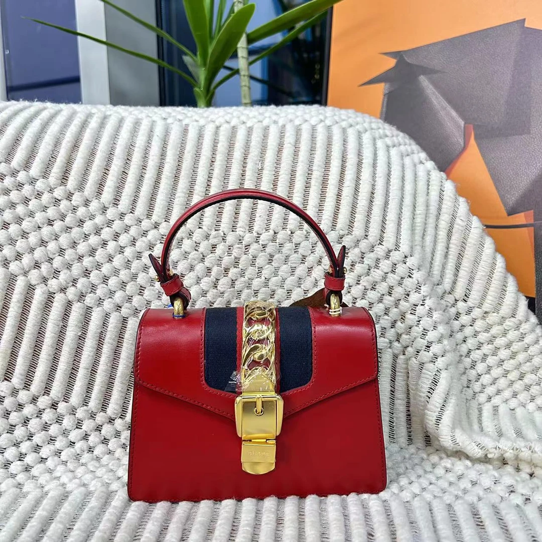 95新 GUCCI/古驰 95新古驰塞尔维亚单肩包