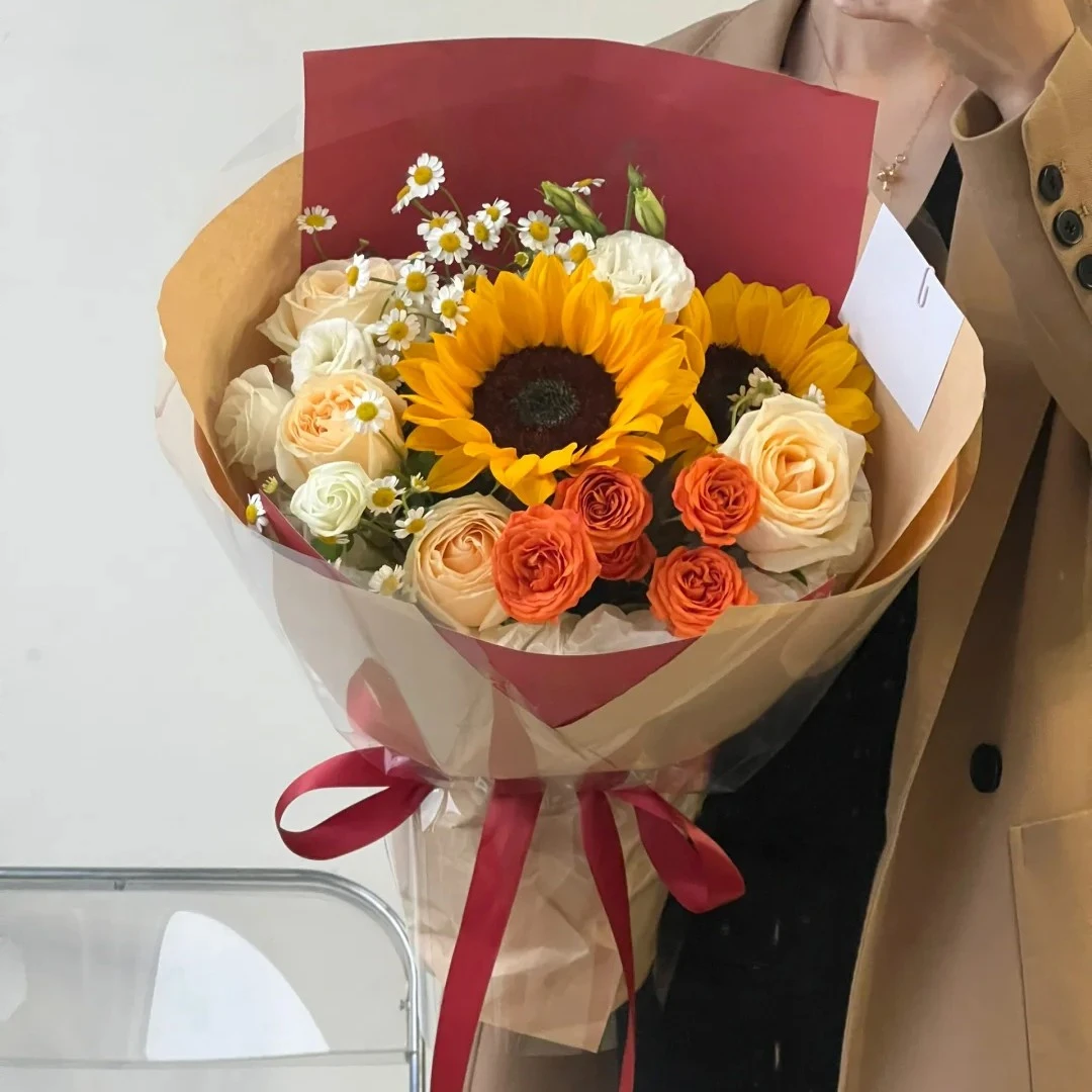 【鱼跃龙门】2朵向日葵香槟玫瑰混搭鲜花送朋友同学生日祝福感恩毕业升学宴惊喜礼物鲜花小时达同城配送