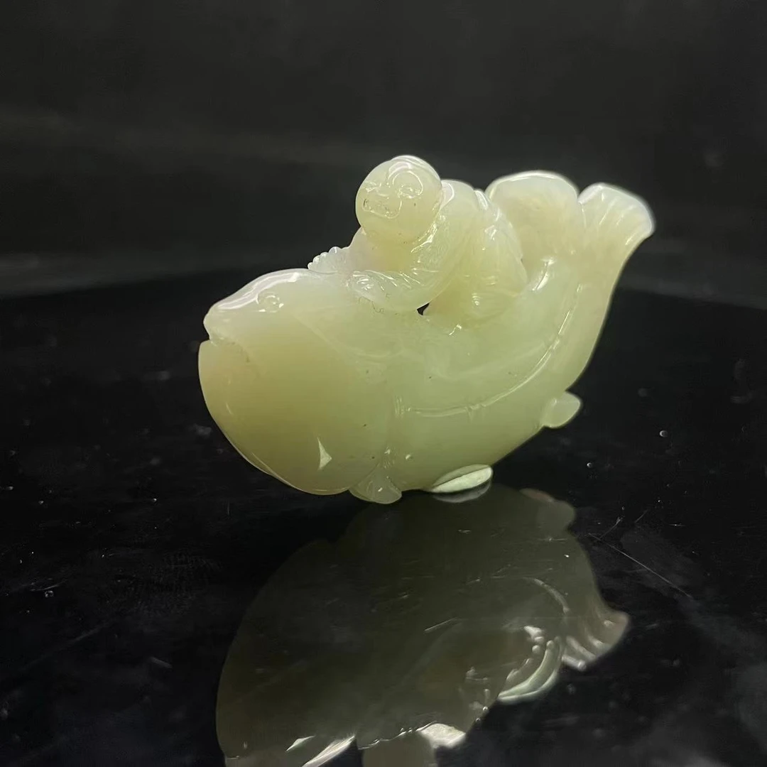 A880 和田玉雕件  WG631581