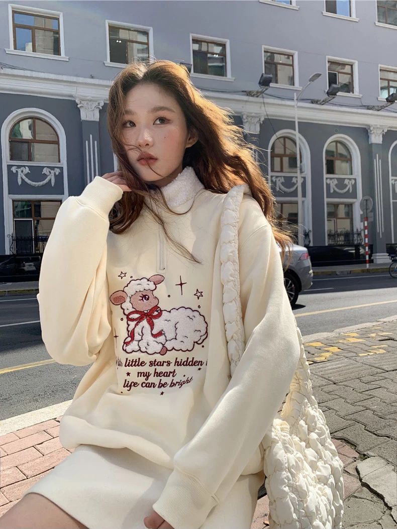 新款韩版卫衣立领贴布绣拉链加绒卫衣女秋冬新款甜美宽松套头上衣