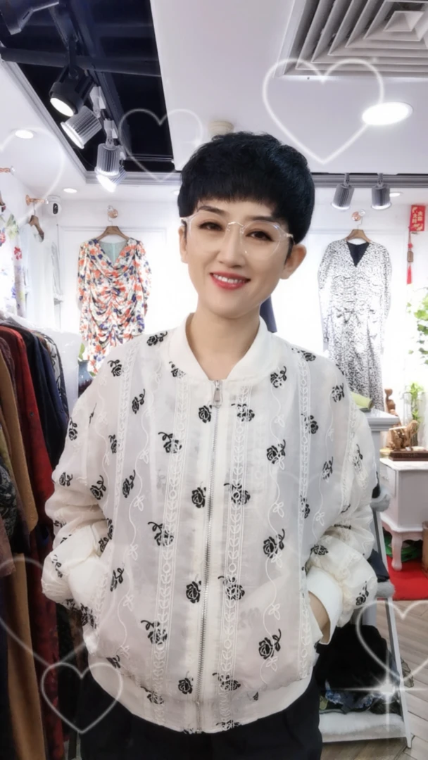 新款刺绣的防晒服