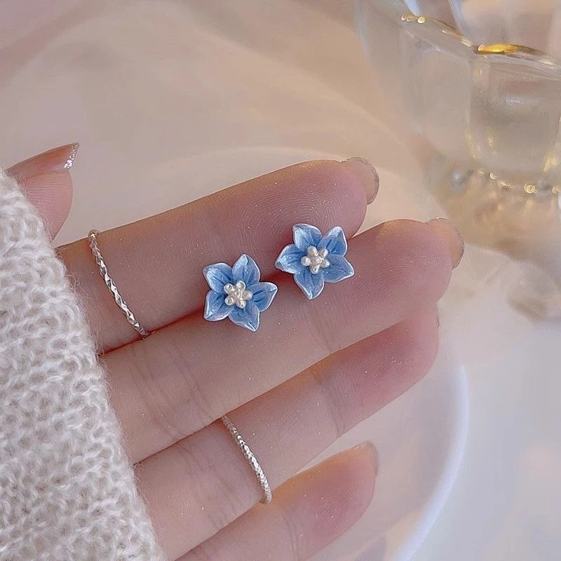 铜合金耳饰 蓝色山茶花耳钉女2024新款小清新百搭花朵耳饰8051