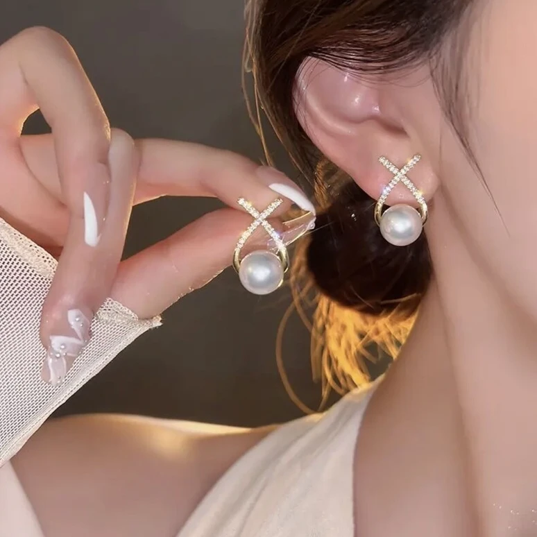 锌合金耳饰 珠珠耳钉精致交叉小鱼耳环春日花设计感8001