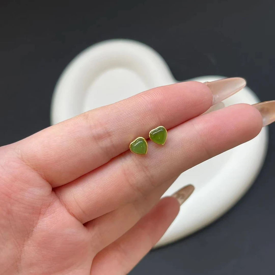 ED941  S925银镶经典爱心简约清新和田玉碧玉小耳钉