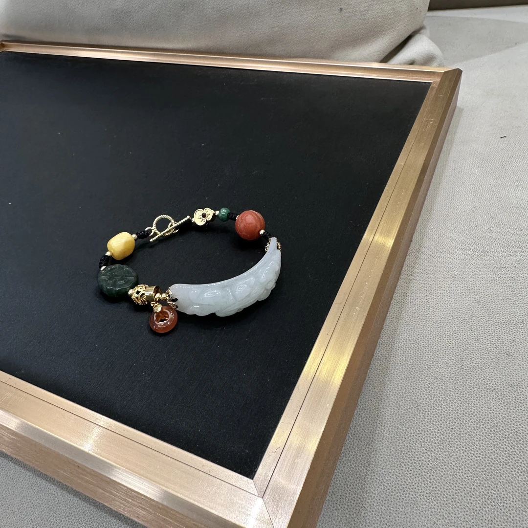 QH777-241{2024年新款福利服饰搭配}