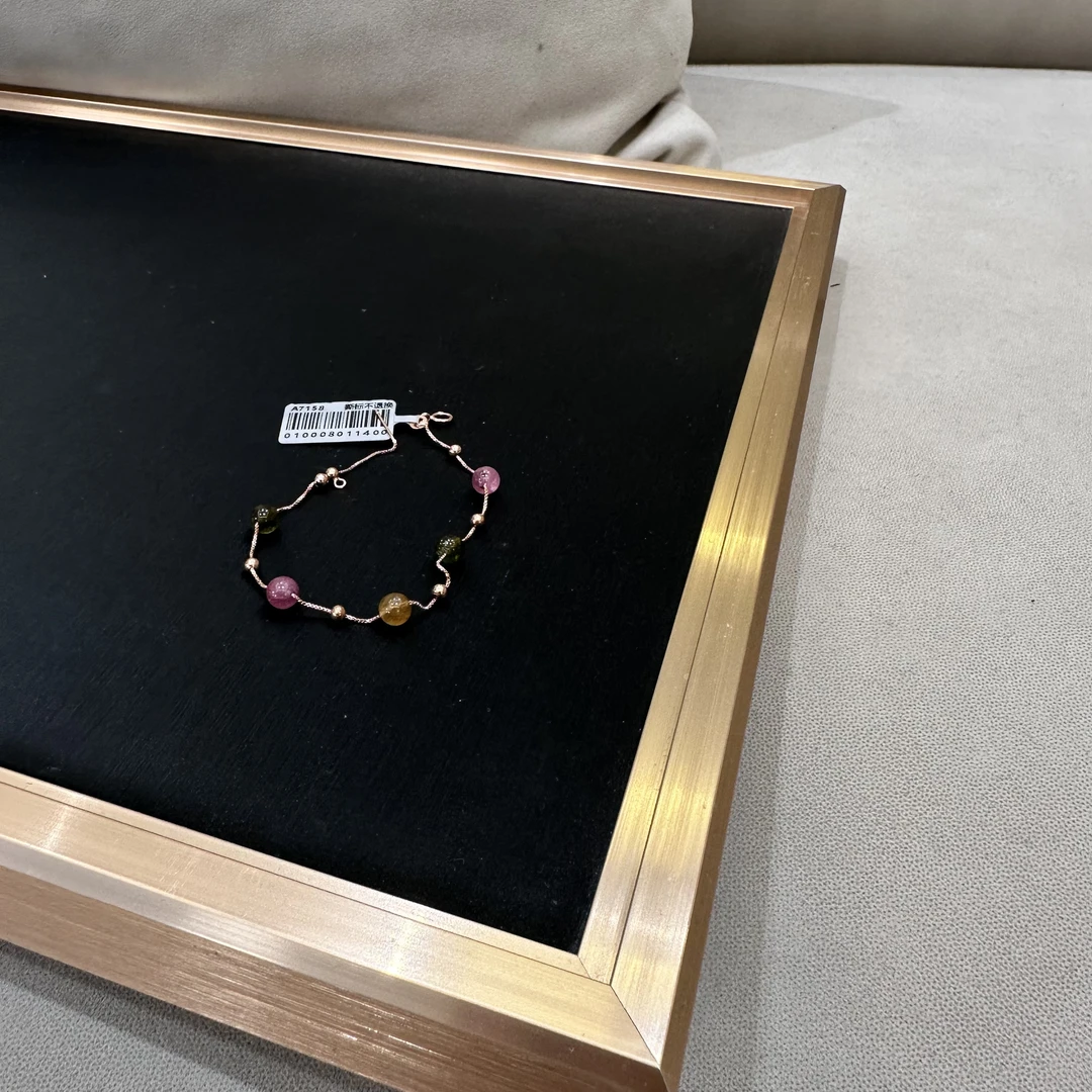 QH777-247{2024年新款福利服饰搭配}