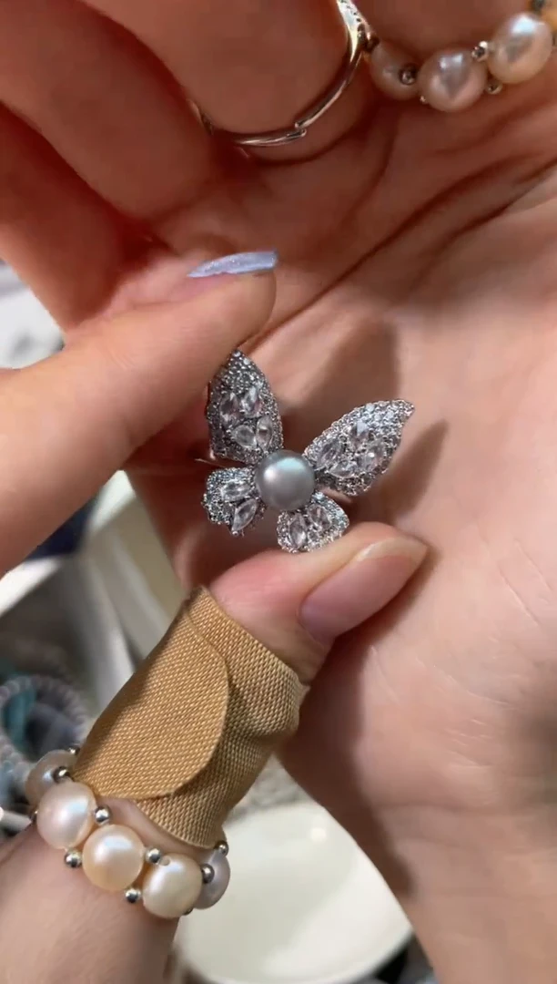 【闪购商品】淡水珍珠蝴蝶未镶嵌灰色*精工镶嵌（戒指）