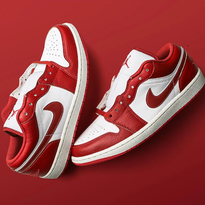 NIKE/耐克男子AJ1新年运动低帮时尚复古红色休闲板鞋FJ3459160