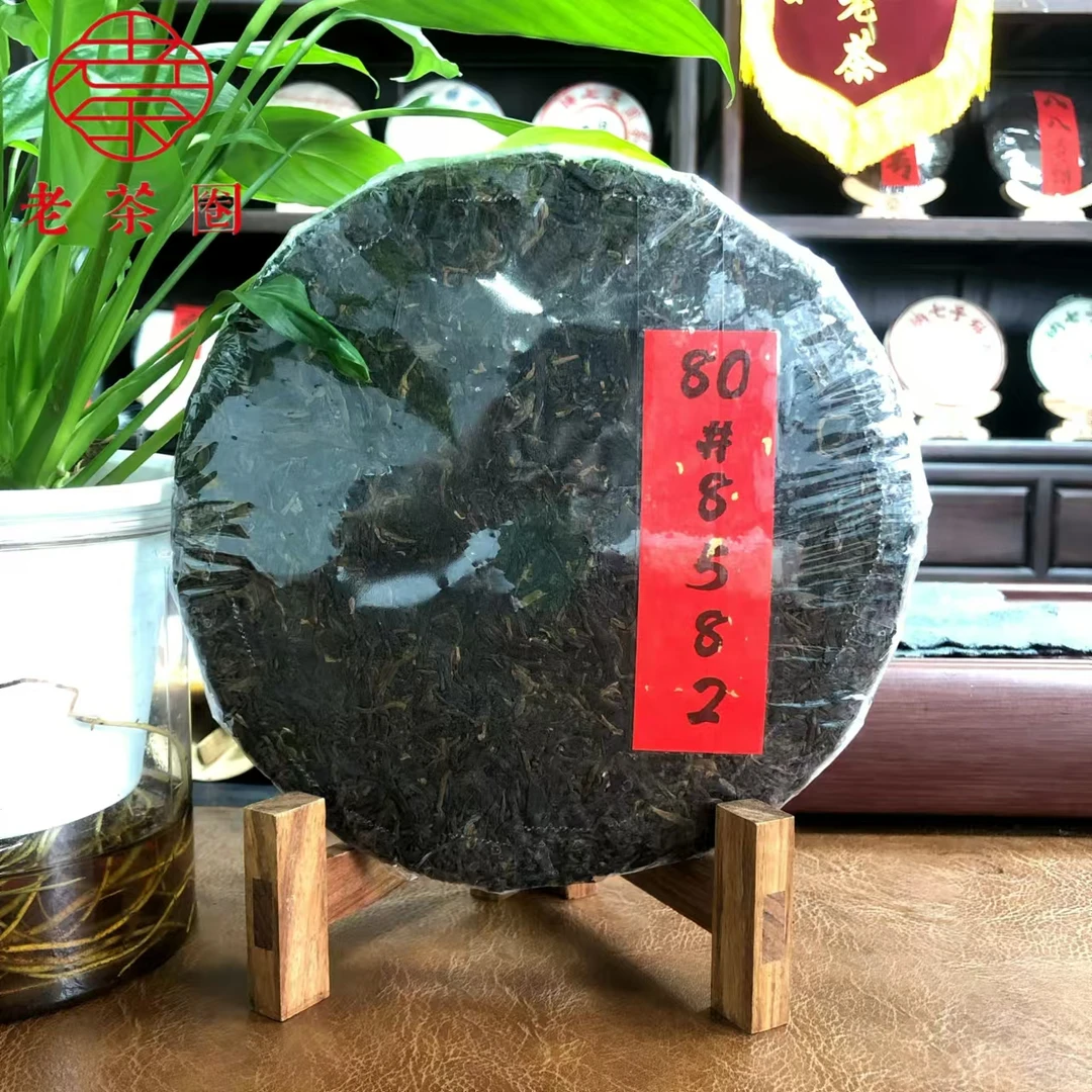 【港仓】80#8582 (口感新浓) 裸饼 普洱生茶