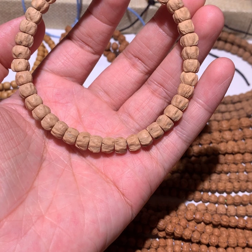【闪购商品】柏香籽/百香籽吊坠8mm左右精品