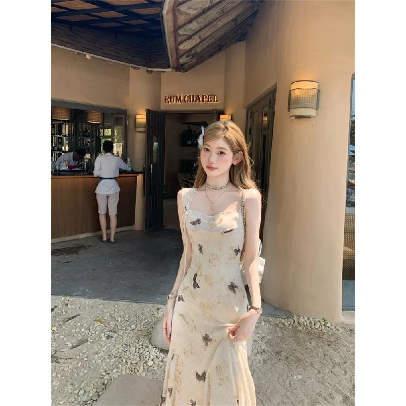D053 2024新款夏季法式温柔度假风设计感蝴蝶印花连衣裙女长款