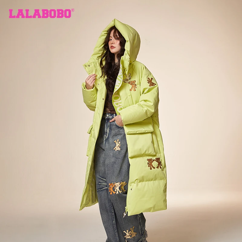 武汉LALABOBO2023冬季设计师款式流时尚长款羽绒服LBCD-WSYR19