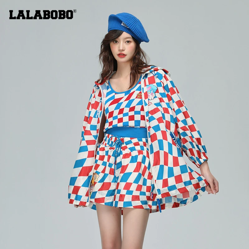 石家庄LABO原创复古熊兔棋盘格时尚连帽风衣外套女LBCA-WSJW17