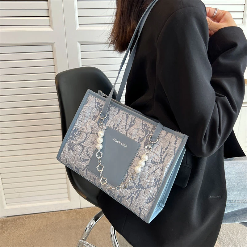 网红时尚包包女2022新款夏大容量珍珠链链条单肩包户外【鼎越】