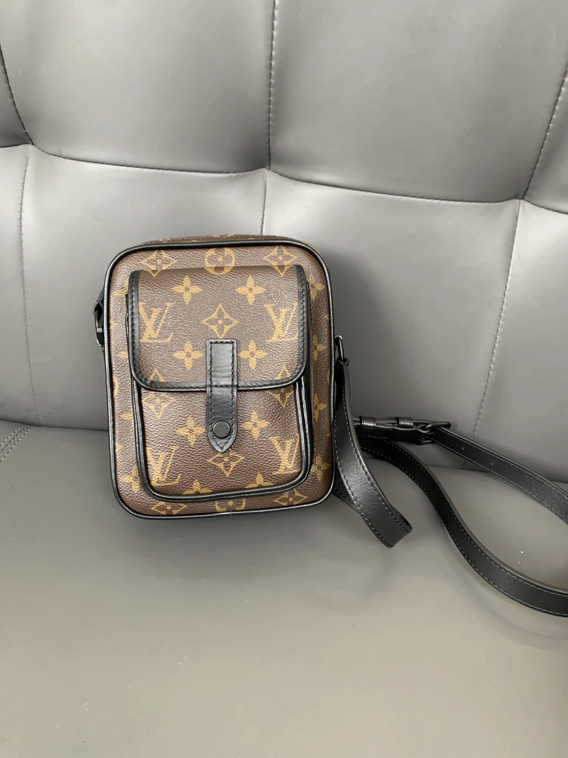 99新 LouisVuitton/路易威登 新款男女同款老花相机包