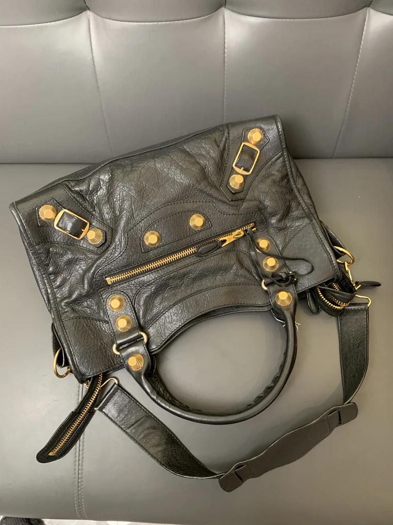 99新 Balenciaga/巴黎世家 时尚黑色复古机车包