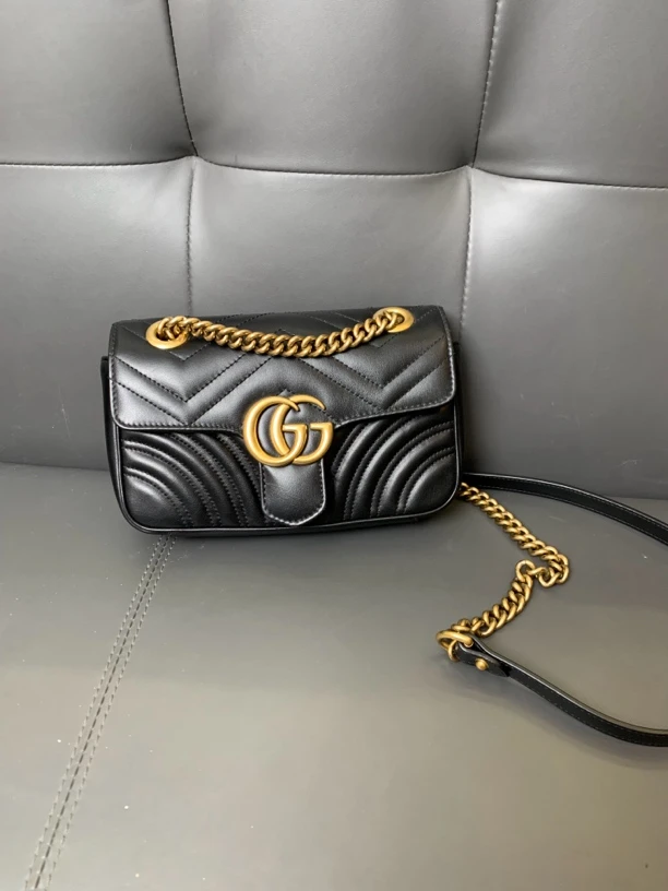 99新 GUCCI/古驰 经典黑金马蒙22