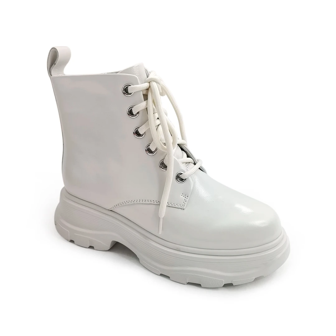 正常尺码 时装女靴 短靴  SA10549-41 白色