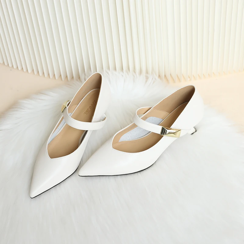 正常尺码 女鞋 时装凉鞋 SD201 米白色