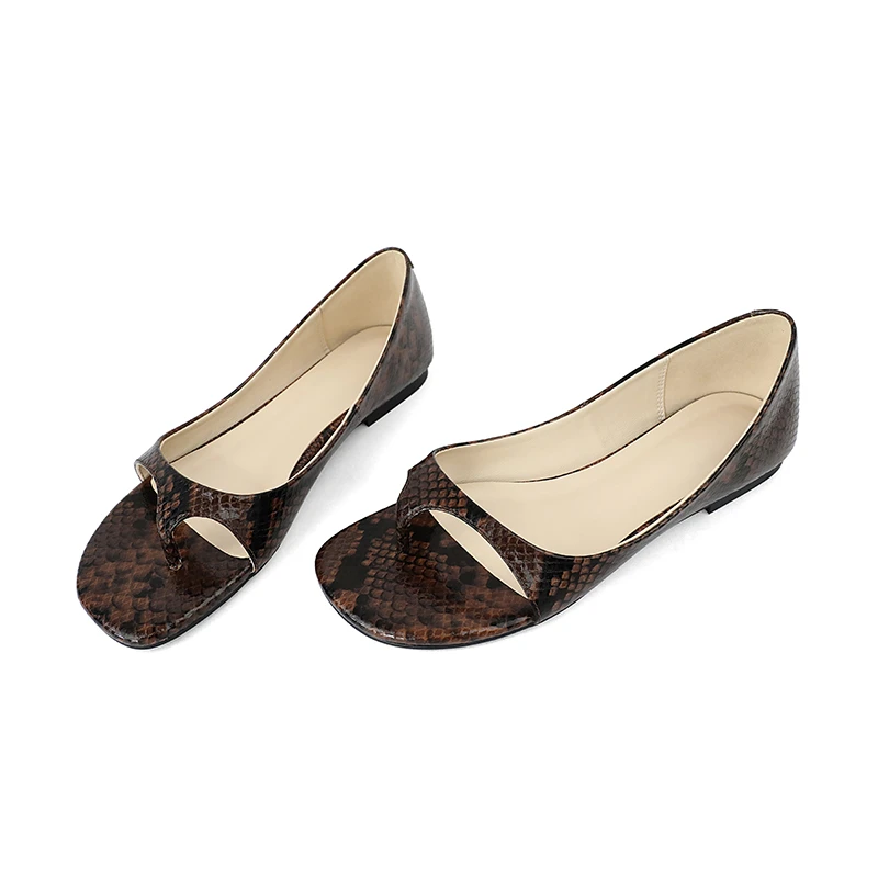 【真皮】正常尺码  时装凉鞋  女 TB236