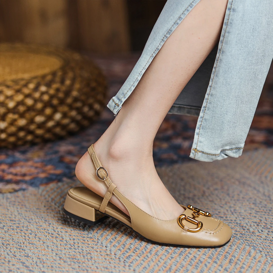 正常尺码 女鞋 时装凉鞋  633 奶杏色