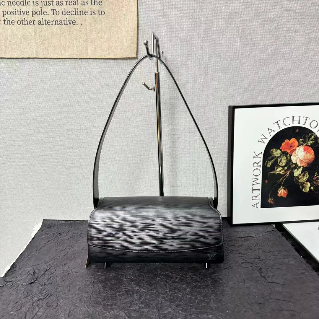 95新 LouisVuitton/路易威登 古登中古/lv水波纹单肩腋下包