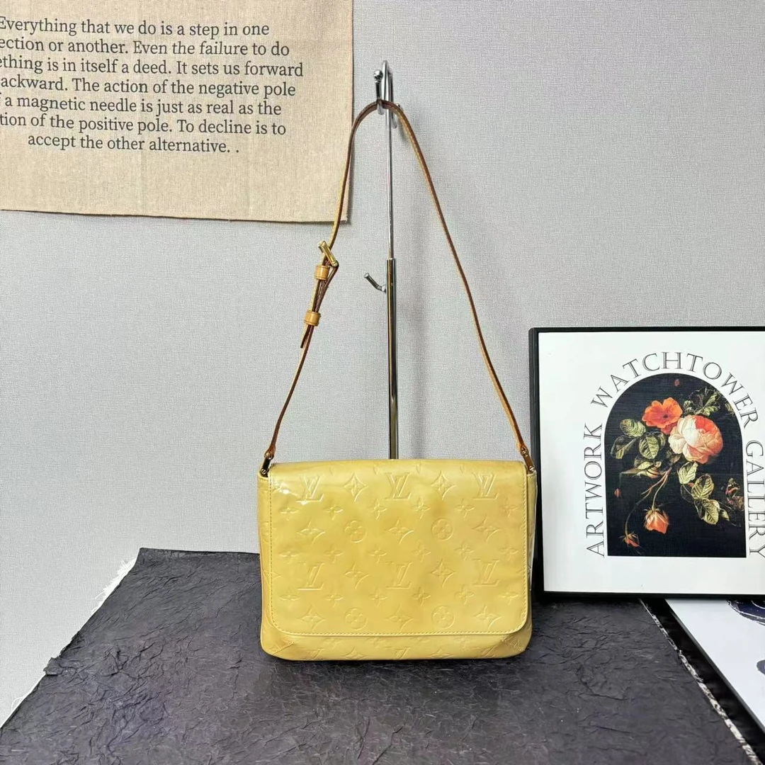 95新 LouisVuitton/路易威登 漆皮横版王菲包/斜挎包/单肩包