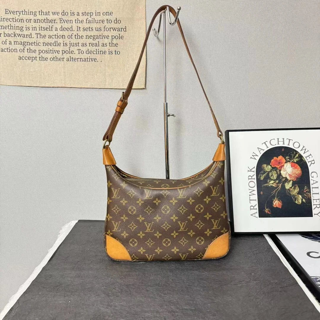 95新 LouisVuitton/路易威登 lv小号牛角包/单肩包/腋下包/斜挎包