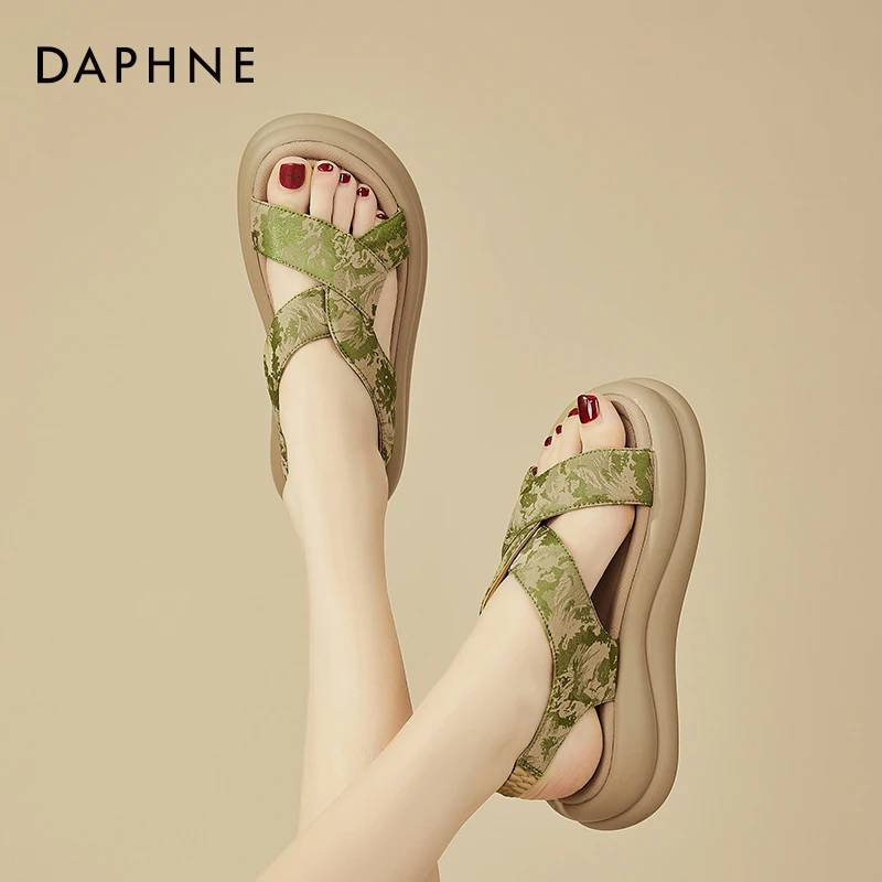 达芙妮国潮新中式罗马凉鞋女2025夏新款外穿时尚高级感休闲沙滩鞋