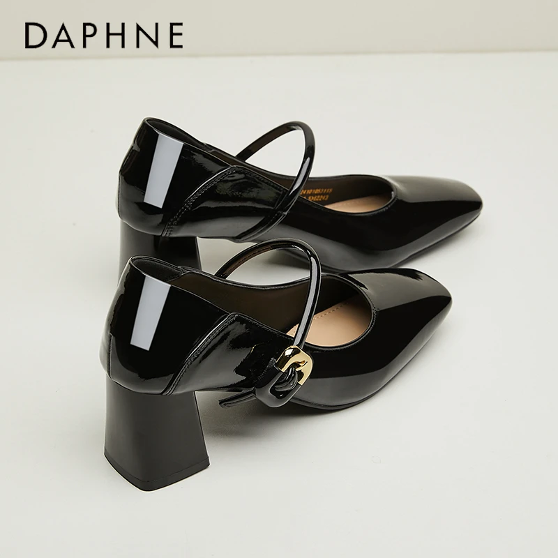 达芙妮黑色赫本风玛丽珍鞋女2025秋季新款洋气小皮鞋通勤高跟单鞋