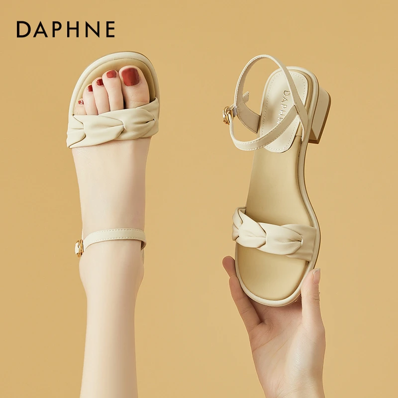 达芙妮粗跟凉鞋女一字带夏季2025年新款洋气不累脚法式甜美高跟鞋